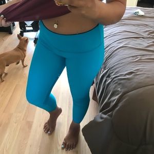 Reversible volcom leggings size small